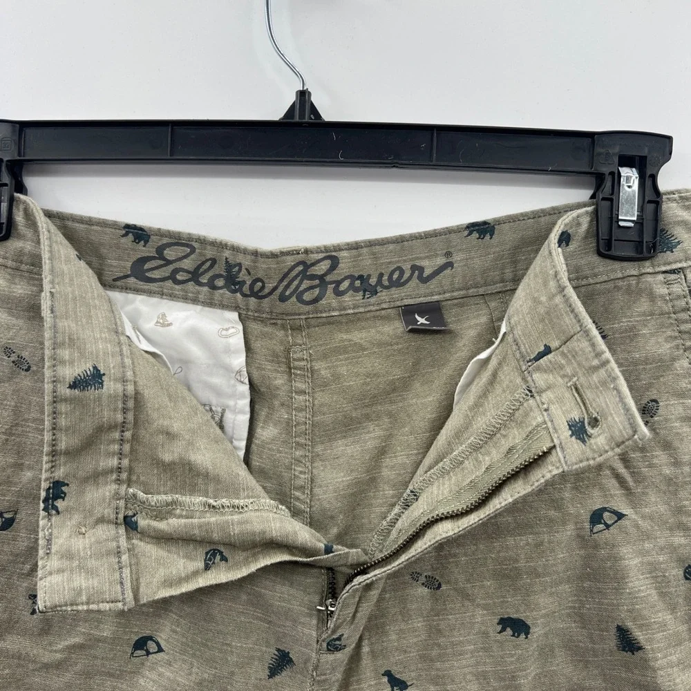 Eddie Bauer Mens Size 33‎ Shorts Khaki Bears Dogs Camping